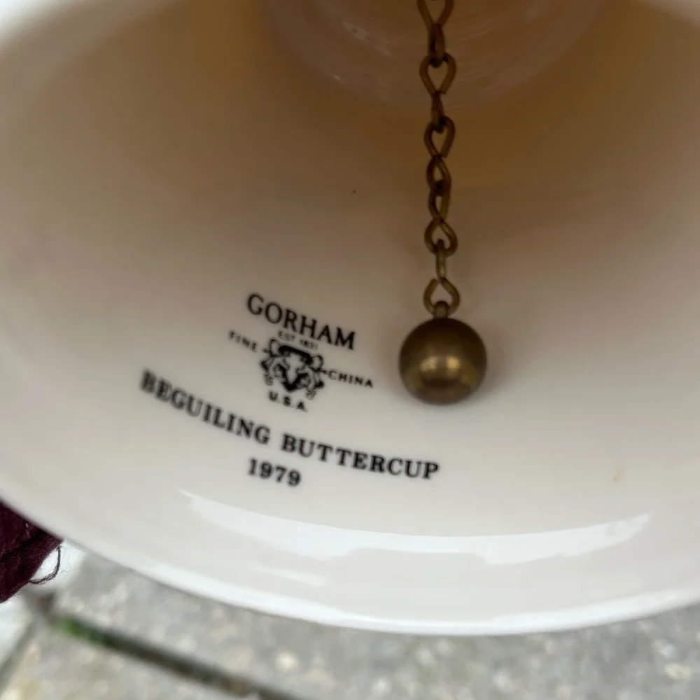 Gorham fine China vintage Norman Rockwell Beguiling Buttercup 1979 bell